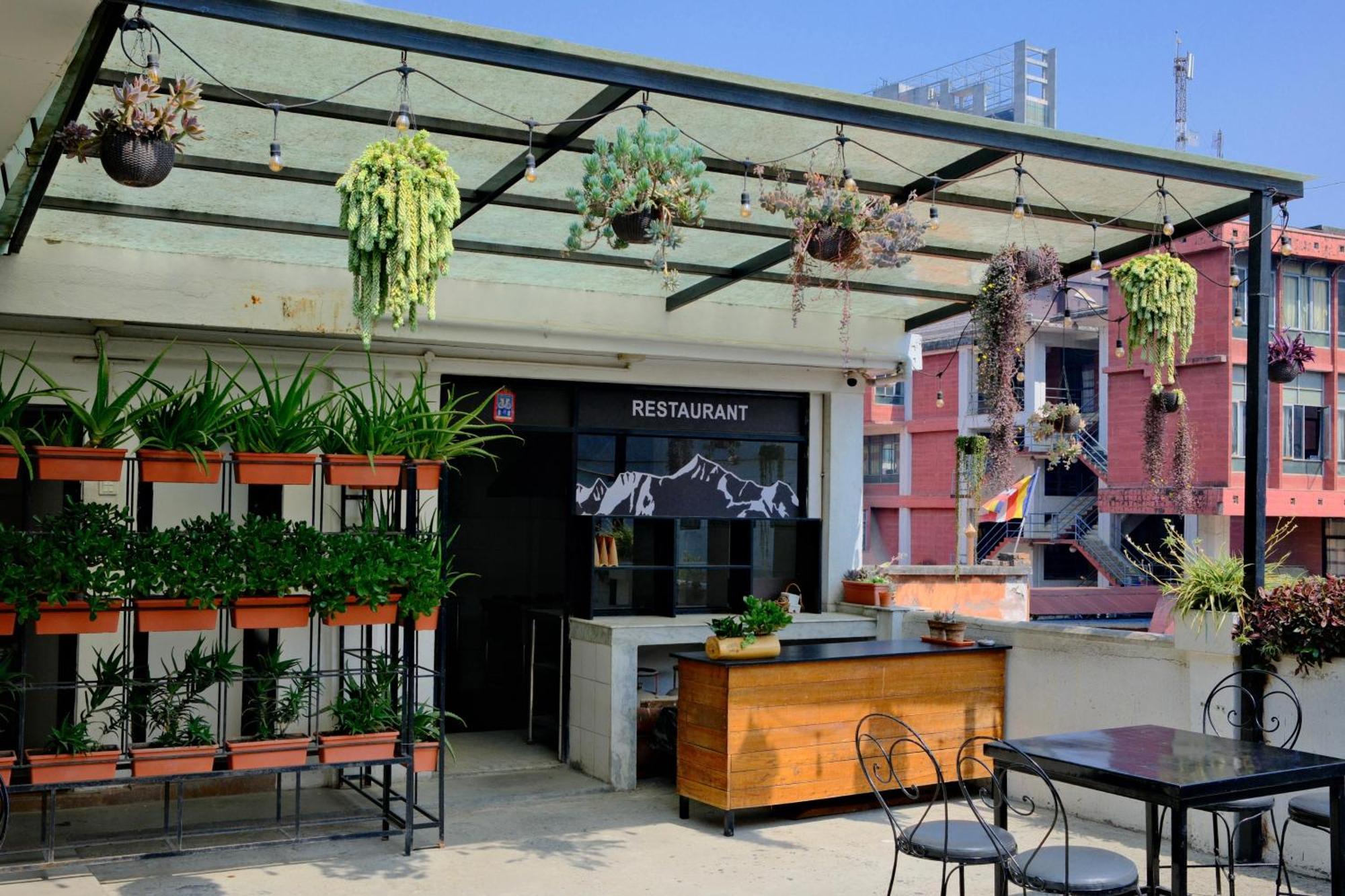 Yakety Yak Hostel Kathmandu Exterior photo